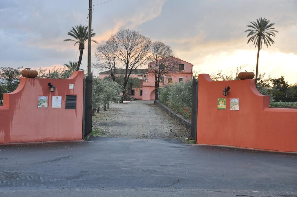 Agriturismo Dell'Etna Ріпосто Екстер'єр фото